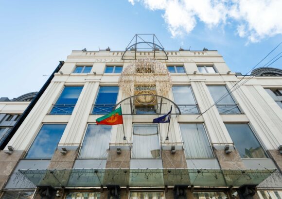 Міжнародна артінсталяція на підтримку України відкрилася в Києві за сприяння Фонду Андрія Матюхи