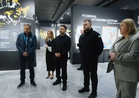 Володимир Зеленський та Рафаель Гроссі відкрили оновлену експозицію в музеї «Чорнобиль»